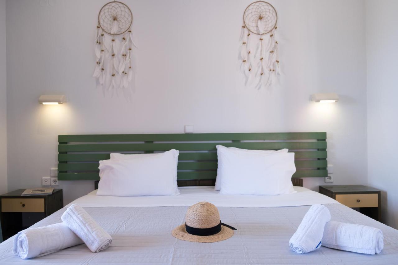 Christina Beachfront Rooms By Hotelius Petrití Exteriér fotografie