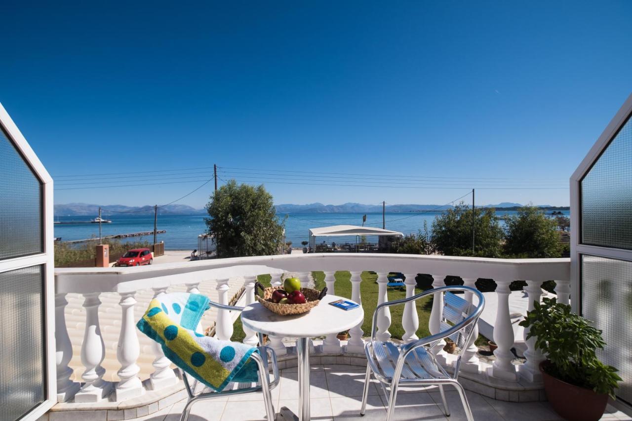 Christina Beachfront Rooms By Hotelius Petrití Exteriér fotografie